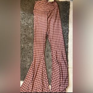 Aerie Flare Checkered Leggings NWT